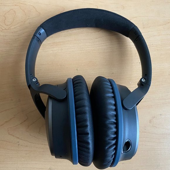 Bose QuietComfort 25 Noise Cancelling Wired Headphones - Picture 7 of 13